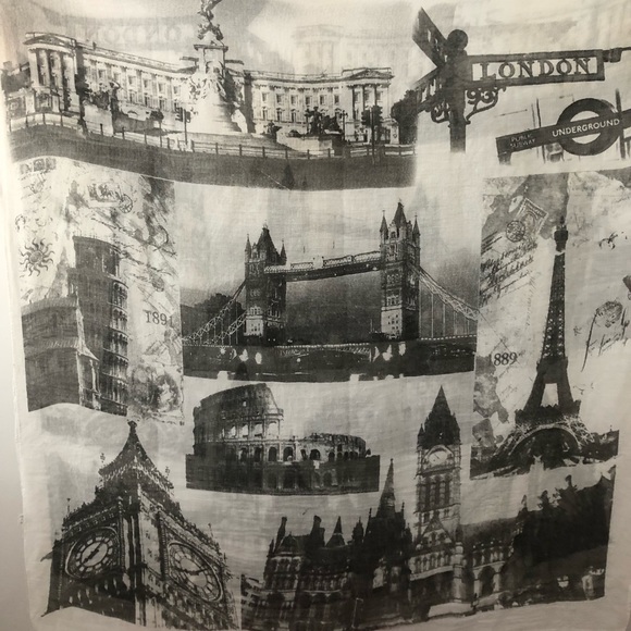 Black white and gray landmark travel big scarf. - Picture 6 of 7